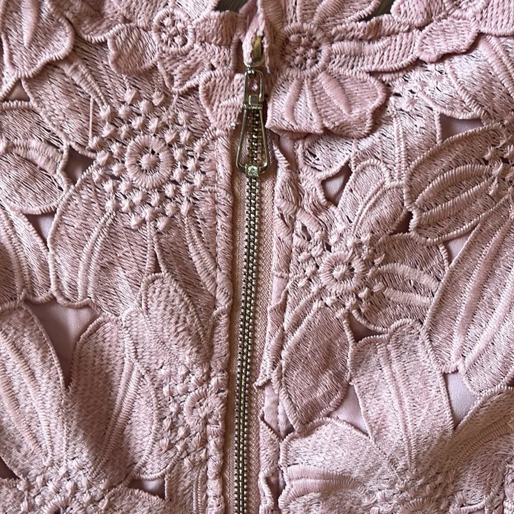 SOLD Chicwish Pink Lace Dress, Size L - Picture 9 of 10